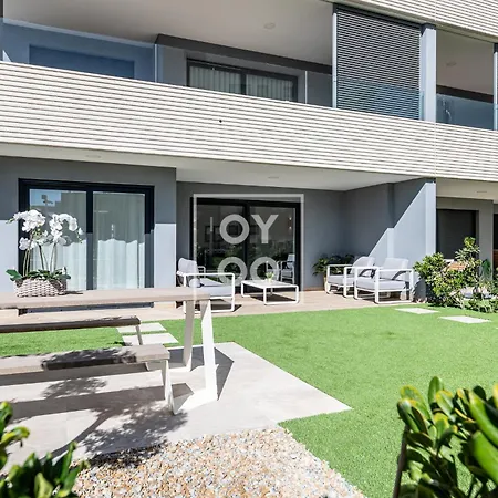 Infinity Blue Groundfloor Apt, Beachfront, Heated Pool - By Oyoostays * טורבייחה