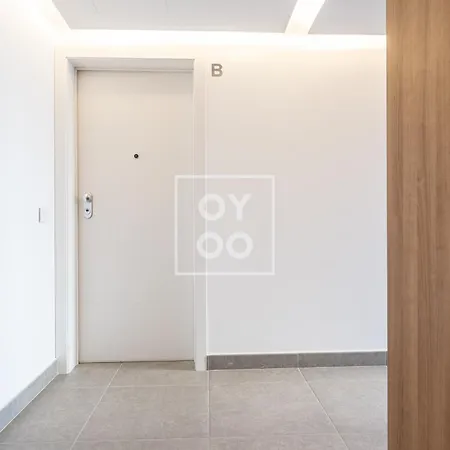 דירה Infinity Blue Groundfloor Apt, Beachfront, Heated Pool - By Oyoostays טורבייחה